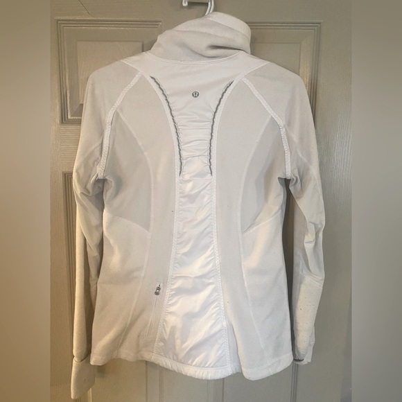 Lululemon Size 8 White Zip Up Jacket - Picture 2 of 2